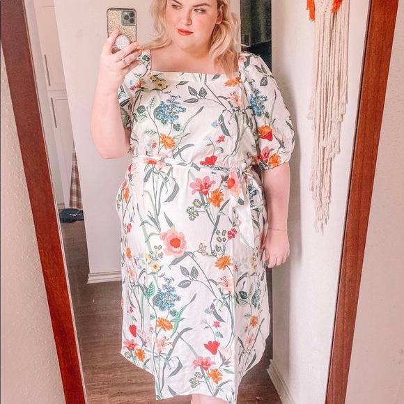 LOFT Dresses & Skirts - NWT Loft size 24 midi dress white floral